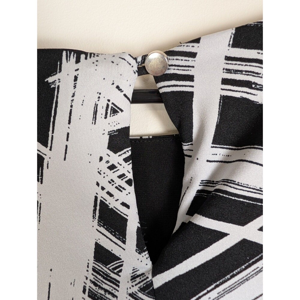 Cocomo Tunic Top Womens 3X Black White Geometric Stretchy Blouse Comfy Office - Picture 4 of 9